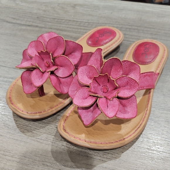 b.o.c. Shoes - b.o.c. Pink Floral Sandals with Decorative Flower size 7